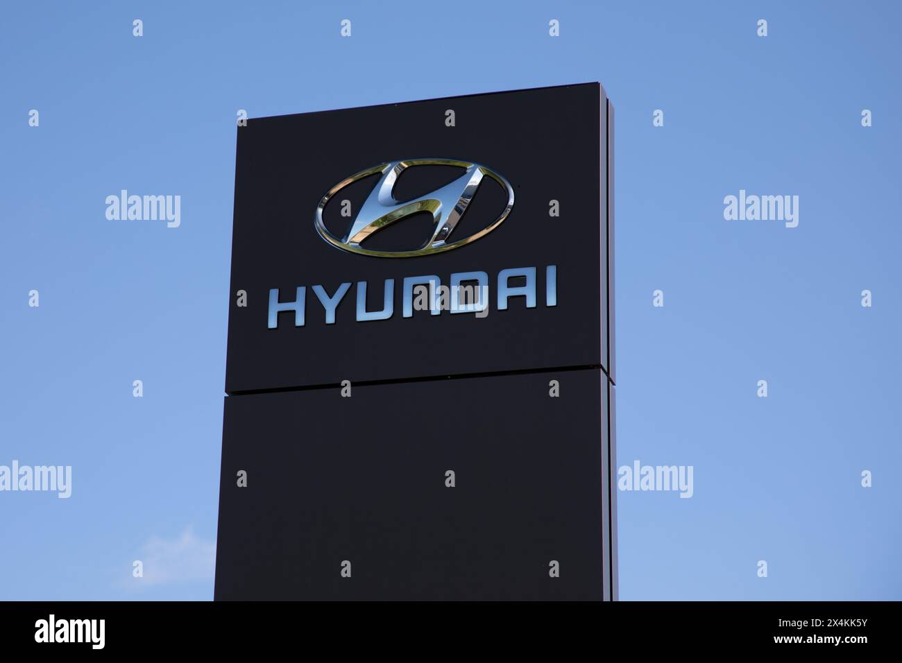 Bordeaux , France - 04 29 2024 : Hyundai logo brand Automobile ...