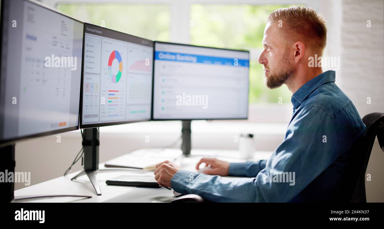 Finances tracking hi-res stock photography and images - Alamy