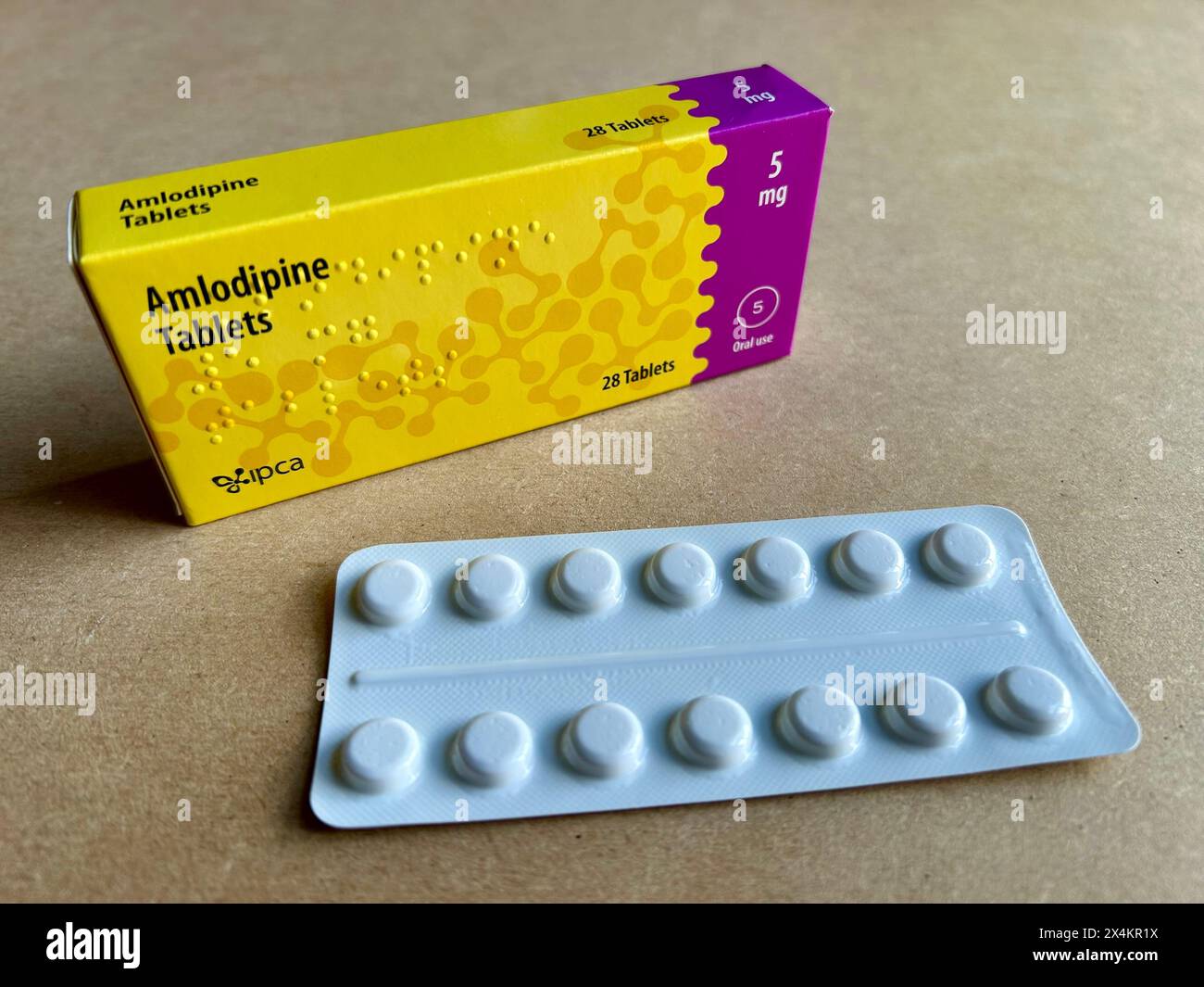 Amlodipine besylate tablets Stock Photo - Alamy