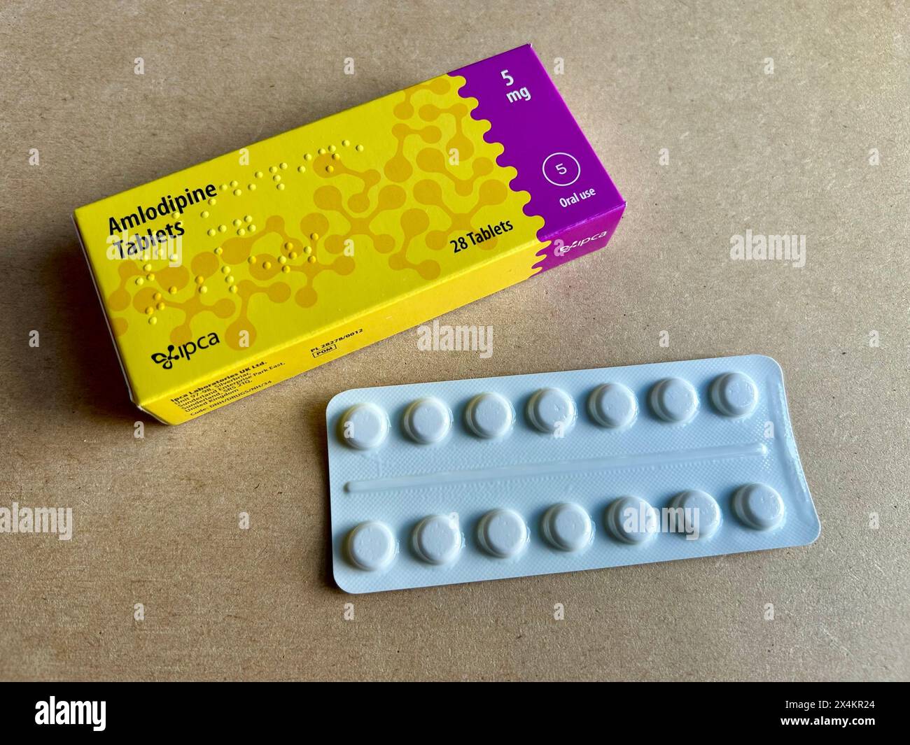 Amlodipine besylate tablets Stock Photo - Alamy