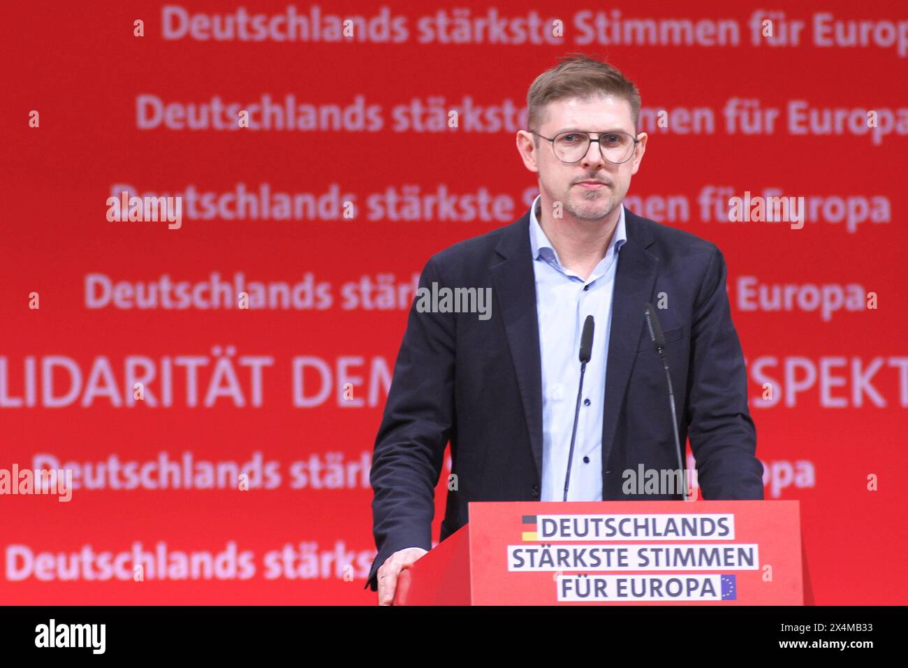 Who is participating in the EU budget discussion?