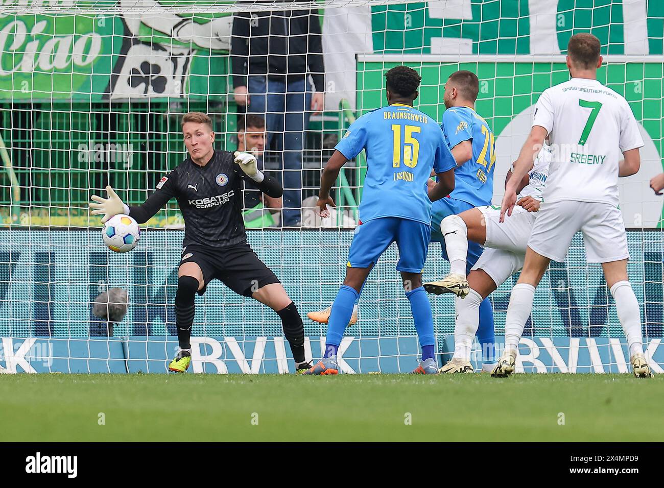 04 May 2024, Bavaria, Fürth: Soccer: Bundesliga 2, SpVgg Greuther Fürth ...