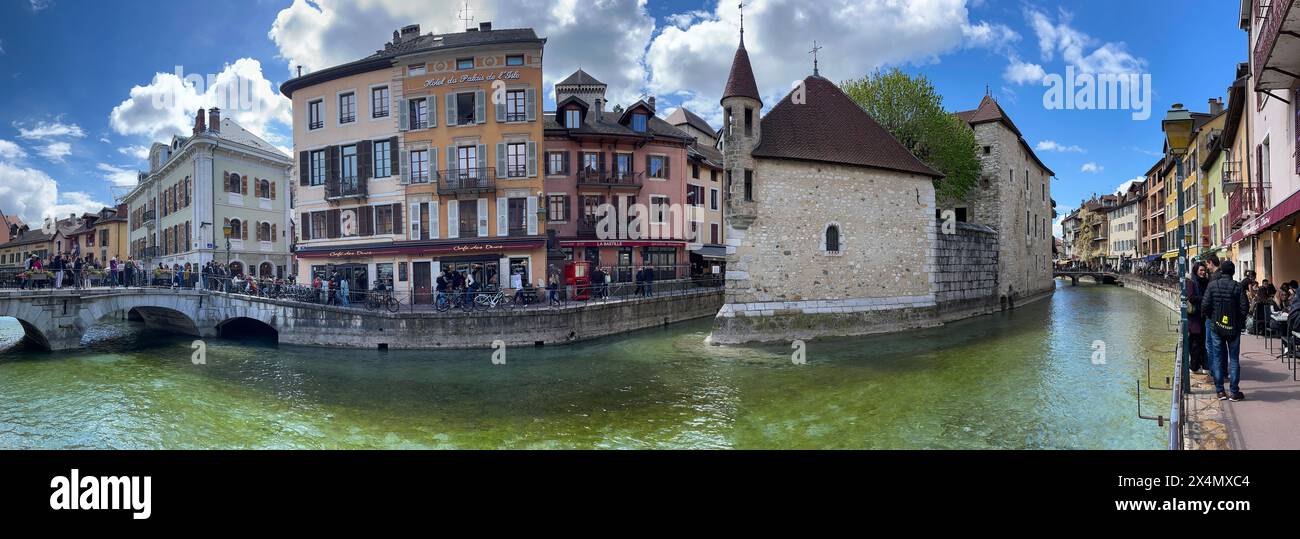 Annecy, Haute-Savoie, France: Palais de l'Ile, residence of the castellan of Annecy since12th century, built in the middle of the Thiou River Stock Photo