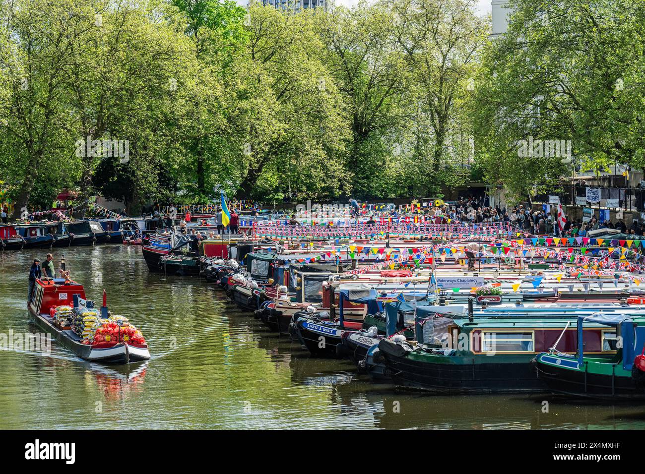 London, UK. 4th May, 2024. The IWA Canalway Cavalcade takes place in