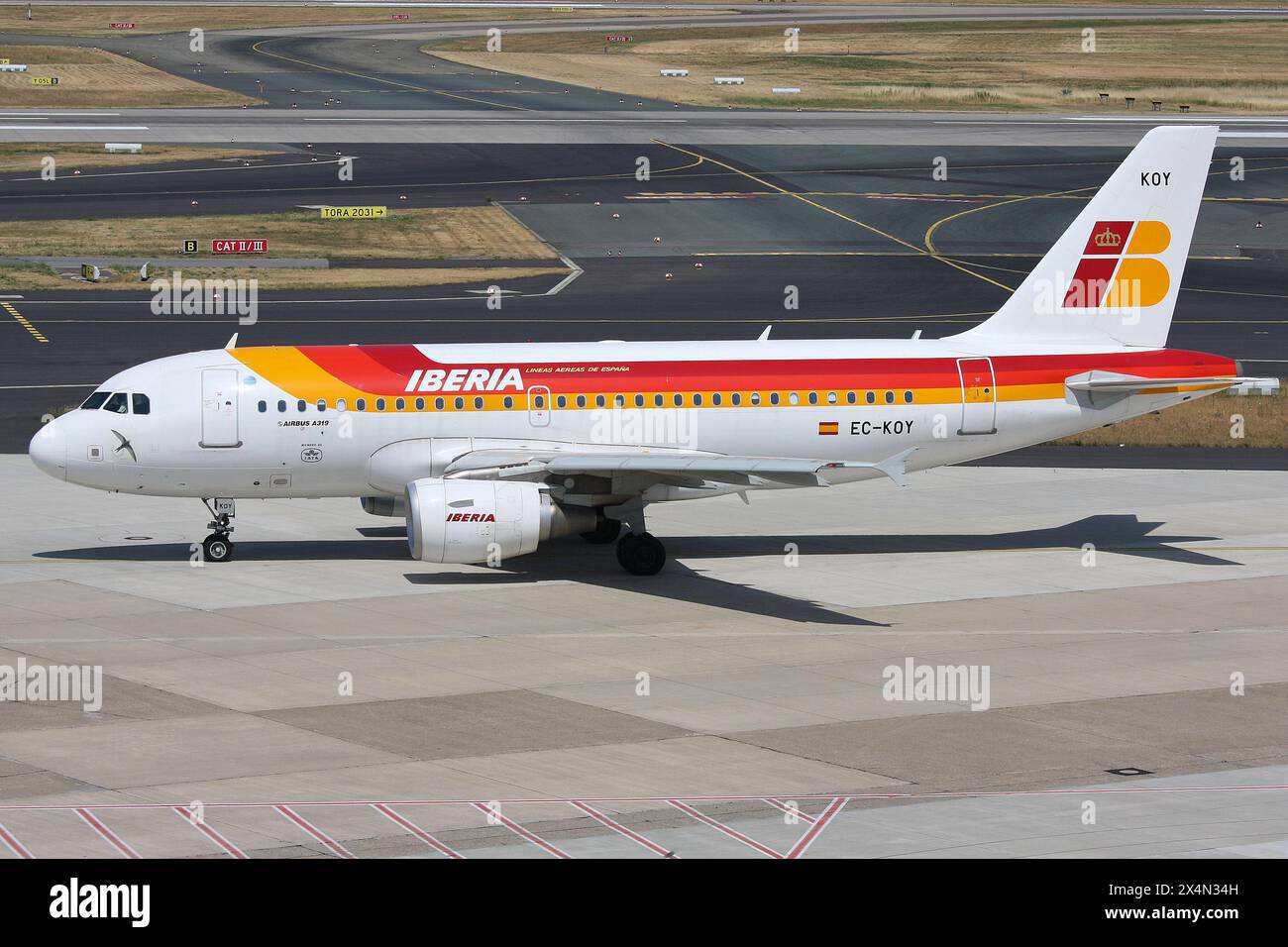 Spanish Iberia Airbus A319-100 with registration EC-KOY at Dusseldorf Airport Stock Photo