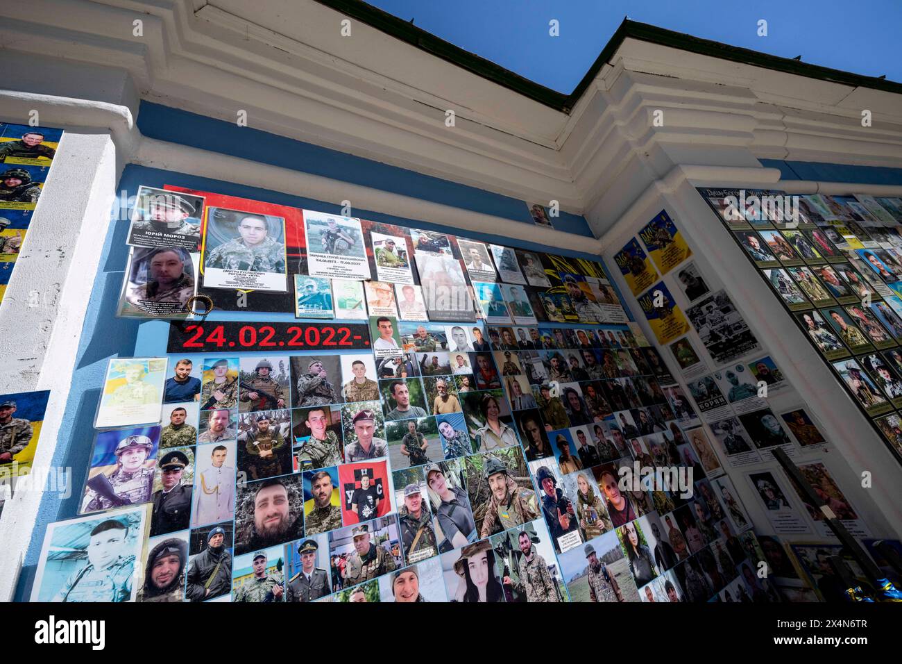 Kyiv, Kyiv City, Ukraine. 4th May, 2024. Wall of Remembrance of the Fallen Defenders of Ukraine in the Russian-Ukrainian War at St. Michael's Golden-Domed Monastery. (Credit Image: © Andreas Stroh/ZUMA Press Wire) EDITORIAL USAGE ONLY! Not for Commercial USAGE! Stock Photo