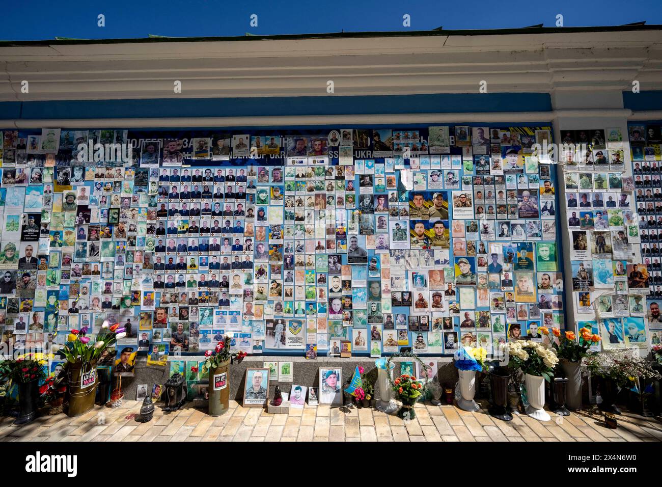 Kyiv, Kyiv City, Ukraine. 4th May, 2024. Wall of Remembrance of the Fallen Defenders of Ukraine in the Russian-Ukrainian War at St. Michael's Golden-Domed Monastery. (Credit Image: © Andreas Stroh/ZUMA Press Wire) EDITORIAL USAGE ONLY! Not for Commercial USAGE! Stock Photo