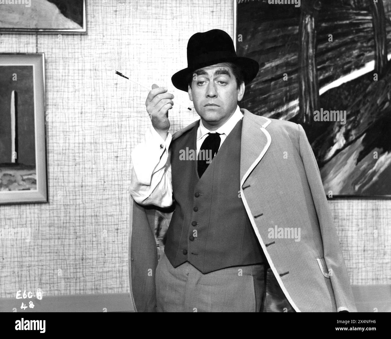 A portrait of British comedian TONY HANCOCK in THE REBEL 1961 Director ROBERT DAY Written by RAY GALTON and ALAN SIMPSON Associated British Picture Corporation / Warner-Pathe Stock Photo