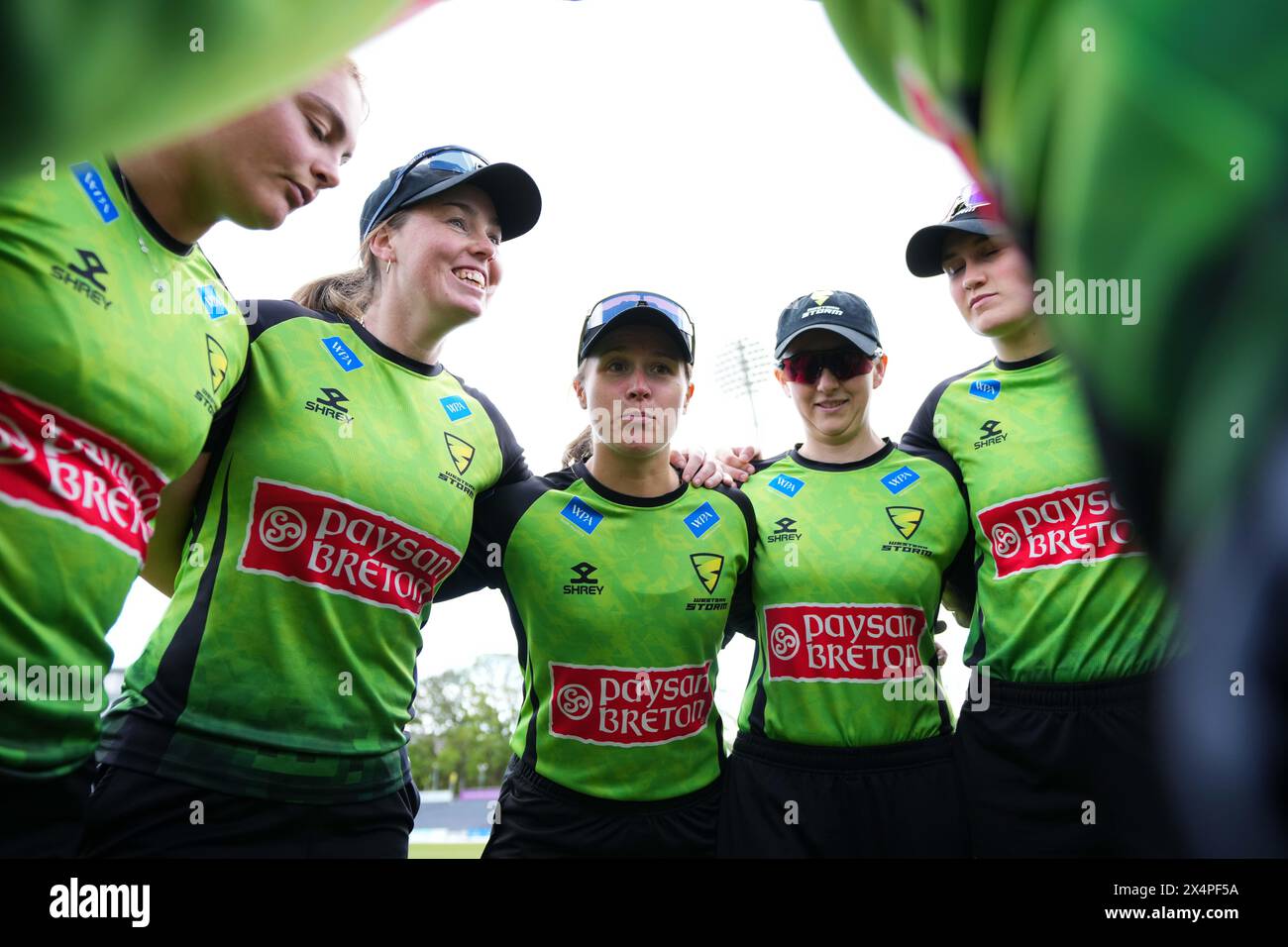 Bristol, UK, 4 May 2024. Western Storm's Sophie Luff leads the team talk in the huddle during the Rachael Heyhoe-Flint Trophy match between Western Storm and Southern Vipers. Credit: Robbie Stephenson/Gloucestershire Cricket/Alamy Live News Stock Photo