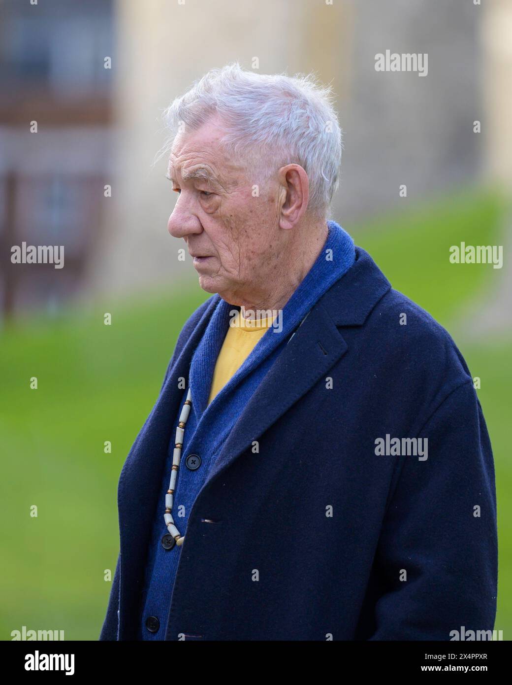 Sir Ian McKellen visiting Windsor Castle on the day Prince Philip died.  Sir Ian was playing Hamlet at the Theatre Royal Windsor 2021. Stock Photo