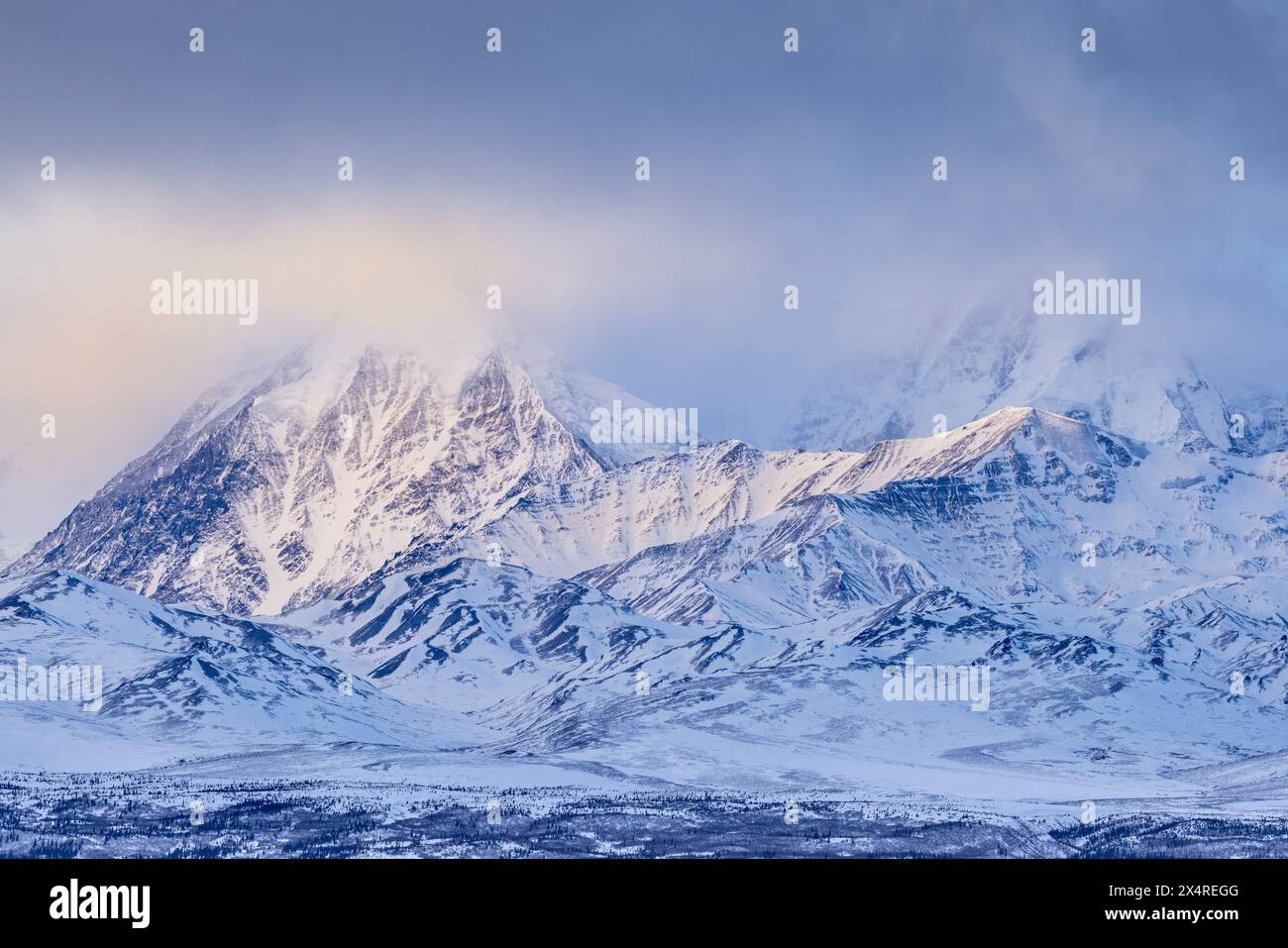 Alaska Range mountains at sunrise, near Fairbanks, Alaska, USA Stock Photo