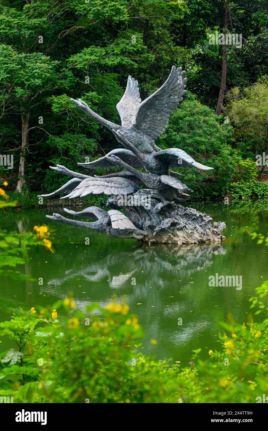 The Flight of Swans statue in Swan Lake, Singapore Botanic Gardens, Singapore Stock Photo