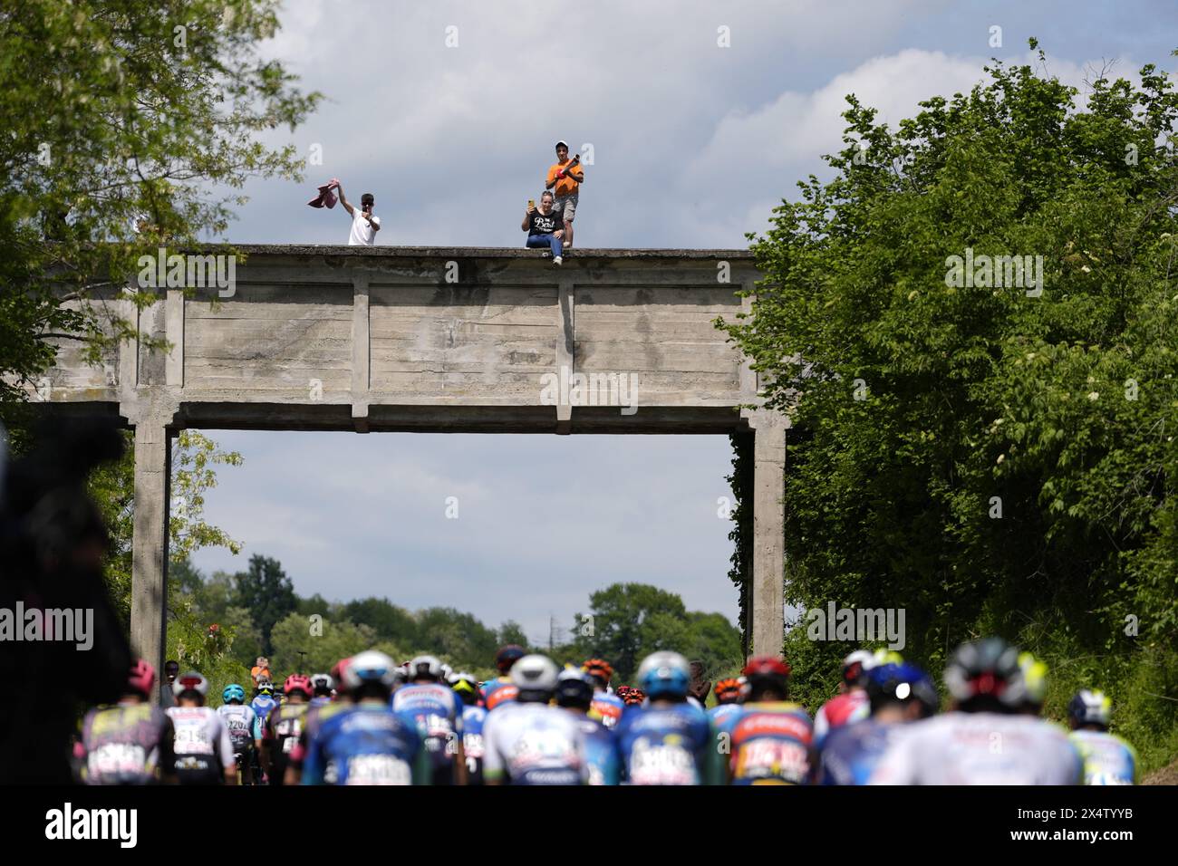 Italia. 05th May, 2024. The pck during the stage 2 of the of the Giro d'Italia from San Francesco al Campo to Santuario di Oropa, Italy - Sunday May 5, 2024 Italy - Sport Cycling (Photo by Fabio Ferrari/Lapresse) Credit: LaPresse/Alamy Live News Stock Photo