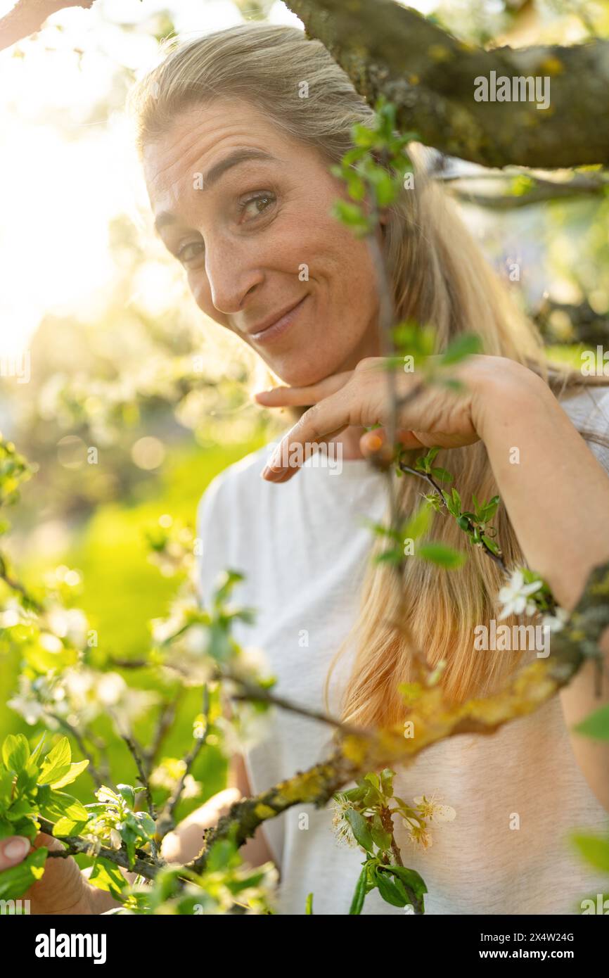 Mature woman spring hi-res stock photography and images - Alamy