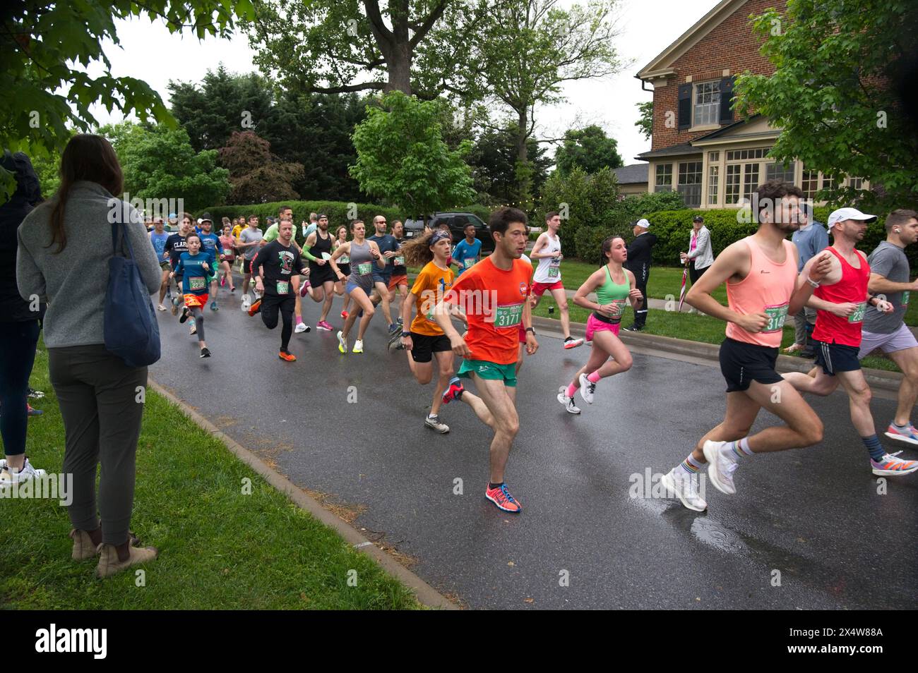 USA; 05042024 Runners compete in the Apple Blossom 10K. Photo by