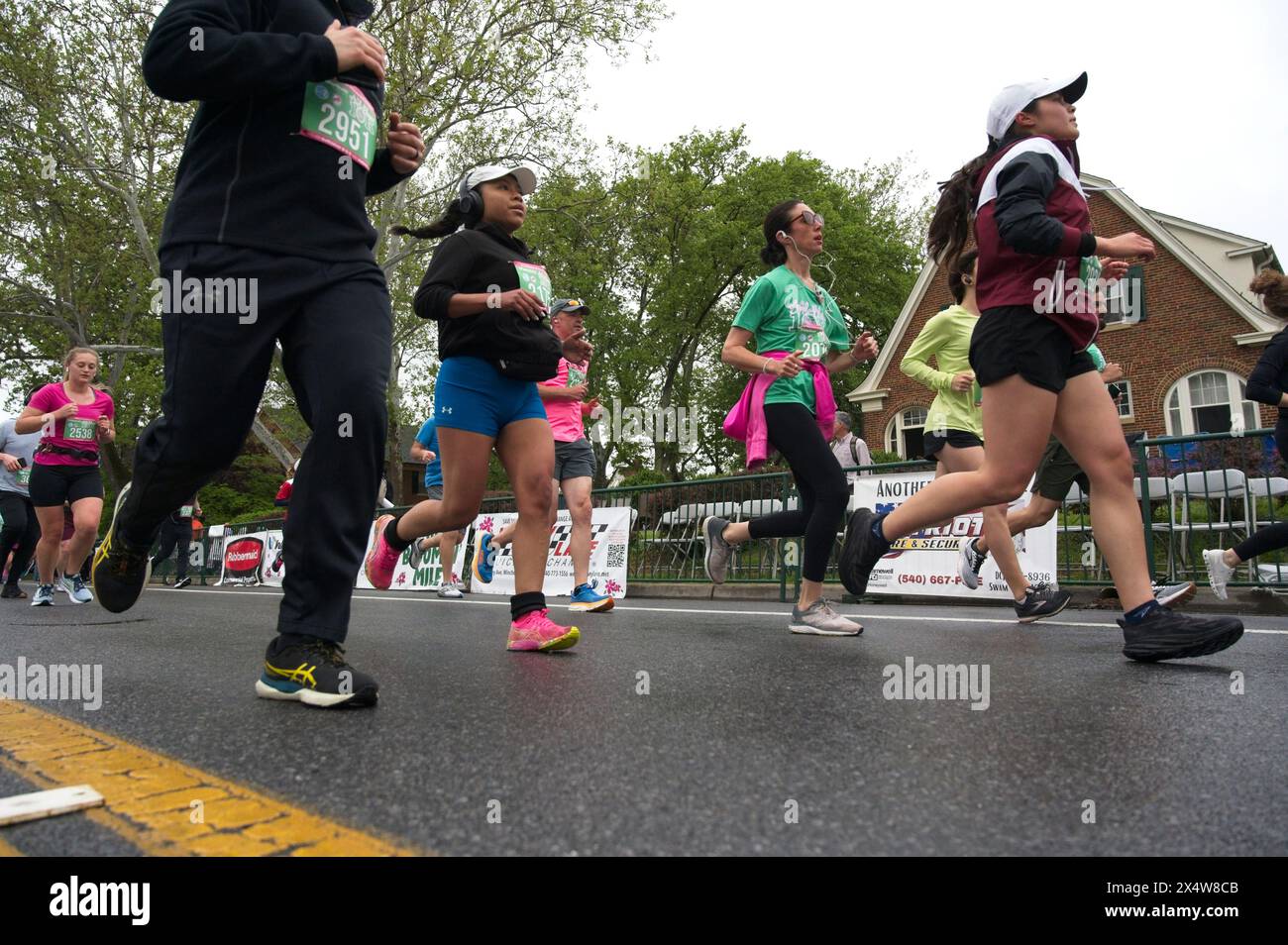 USA; 05042024 Runners compete in the Apple Blossom 10K. Photo by