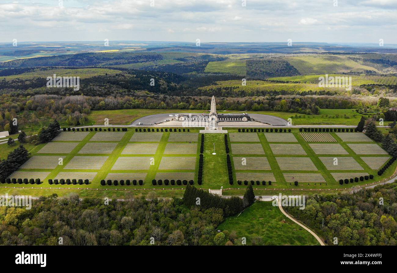 FRANCE - DOUAUMONT, LE LUNDI 22 AVRIL 2024. OSSUAIRE ET CIMETIERE MILITAIRE DE DOUAUMONT. FRANCOIS NAVARRO / FPi Stock Photo