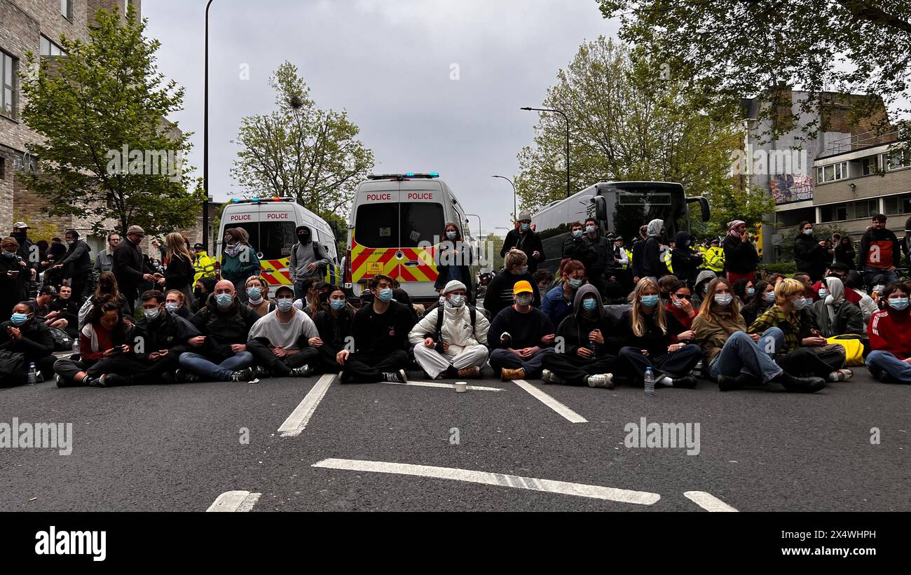 Immigration raid peckham hi-res stock photography and images - Alamy