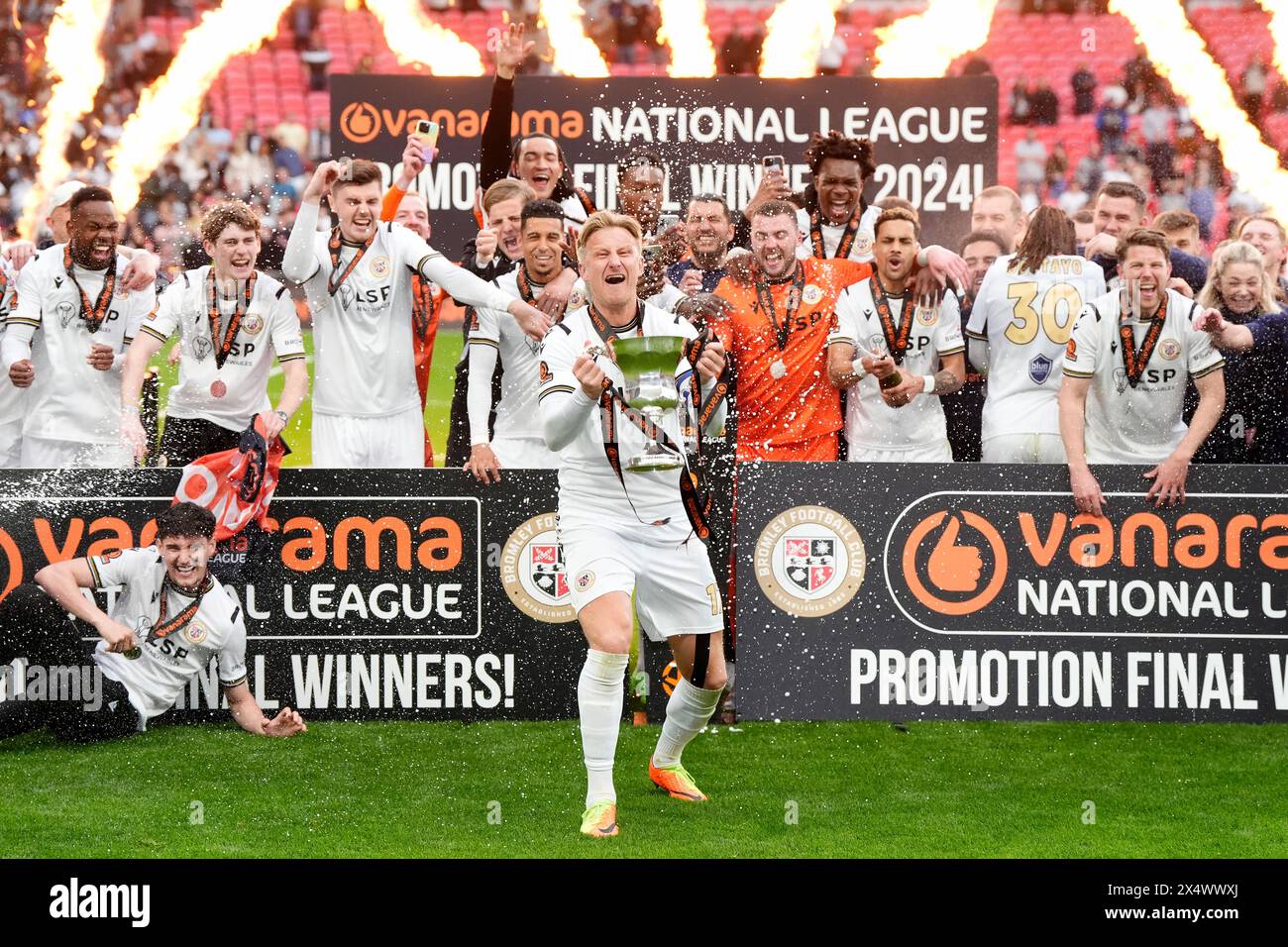 Byron webster trophy hi-res stock photography and images - Alamy