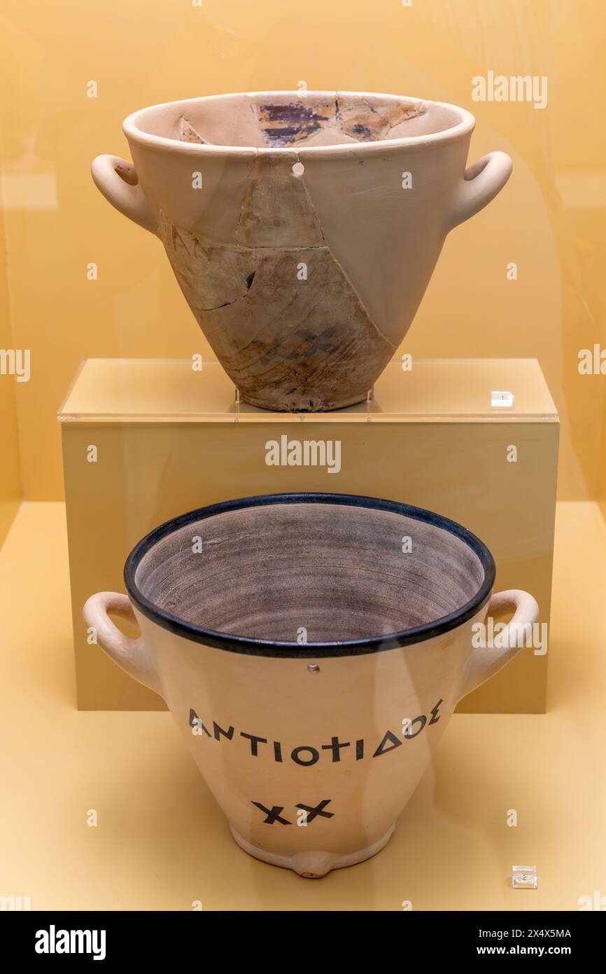 Water clock ancient greek hires stock photography and images Alamy