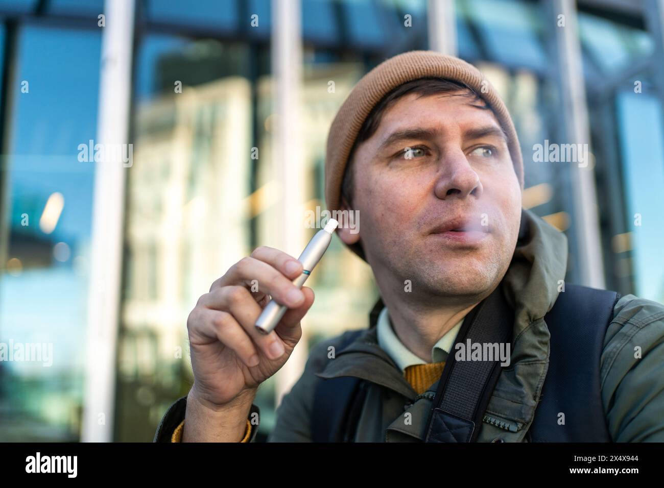 Vape man hi-res stock photography and images - Alamy