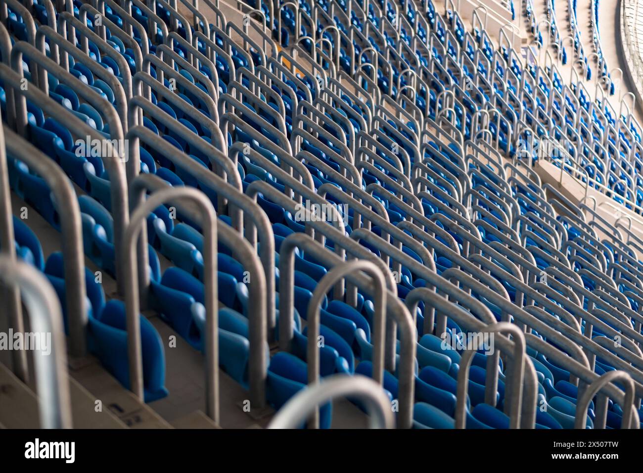 Empty arena seating hi-res stock photography and images - Alamy