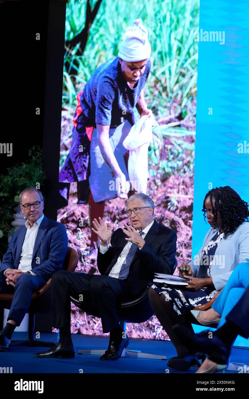 Elsinore, Denmark. 06th May, 2024. Prof. Mads Krogsgaard Thomsen, Chief Executive Officer, Novo Nordisk Foundation, left, Mr Bill Gates, Co-Chair, Bill & Melinda Gates Foundation, center, and Dr Catherine Kyobutungi, Executive Director, African Population and Health Research Center at the Novo Nordisk Foundation Global Science Summit in Helsingoer, Denmark, Monday May 6, 2024. Novo Nordisk Foundation, Bill & Melinda Gates Foundation and the Wellcome Trust will each invest around 700 million kroner in a three-year project to promote global health Credit: Ritzau/Alamy Live News Stock Photo