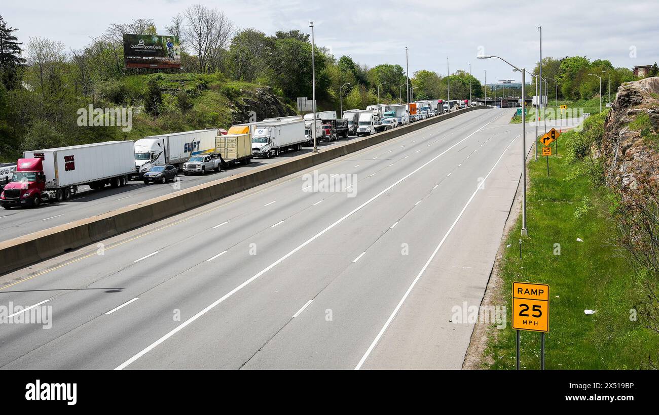 NORWALK, CT, USA- MAY 3, 2024: Traffic on  I-95 North is closed near exit 15 after gasoline truck fire accident on Thursday morning. Empty South part Stock Photo