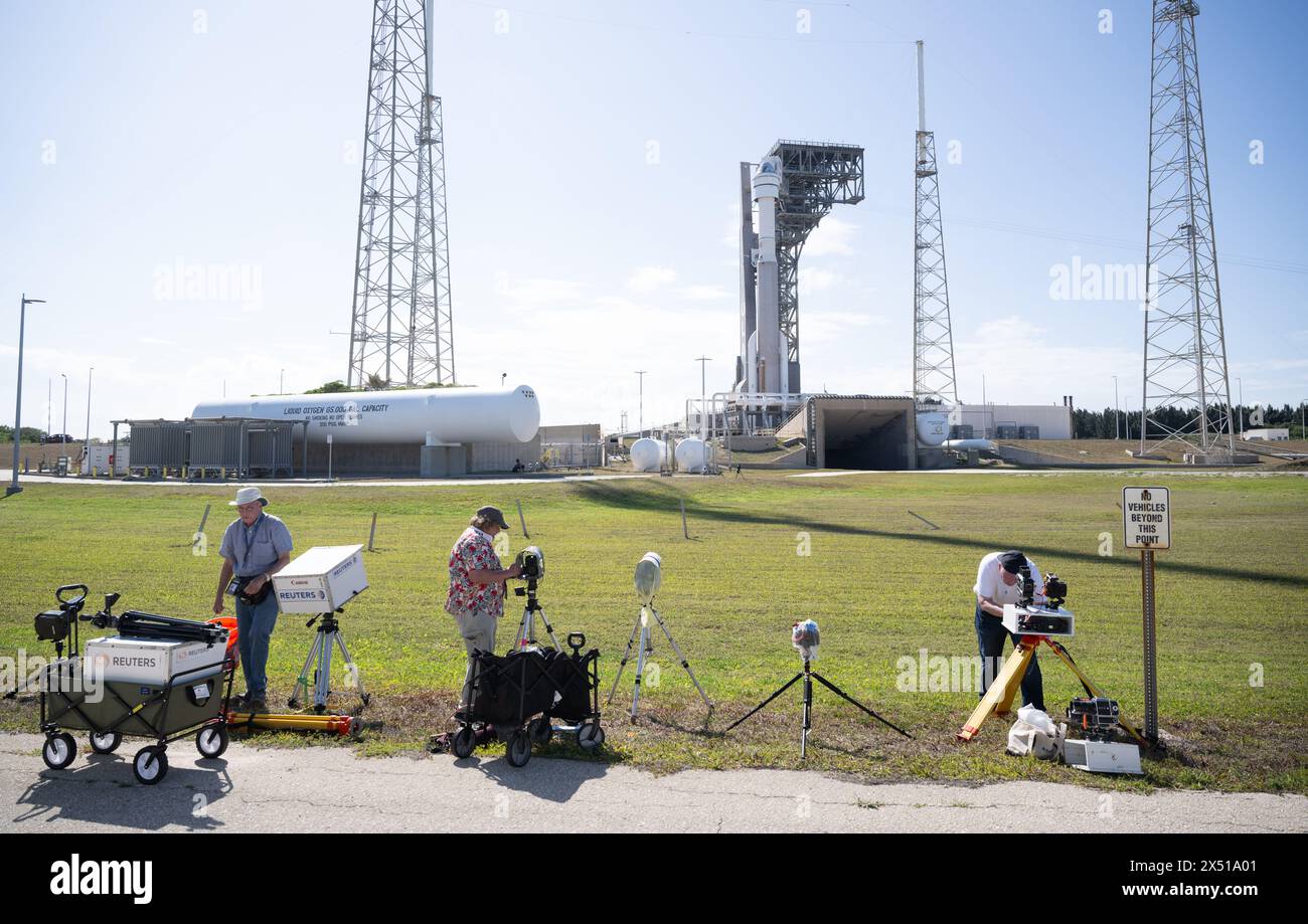 Cape Canaveral, United States of America. 05 May, 2024. Photographer setup remote cameras in preparation for the launch of the Boeing CST-100 Starliner spacecraft on top of the ULA Atlas V rocket from Space Launch Complex-41 at the Kennedy Space Center, May 5, 2024, in Cape Canaveral, Florida. Starliner is expected to launch May 6th on the first manned Crew Flight Test carrying astronauts Butch Wilmore and Suni Williams to the International Space Station. Credit: Joel Kowsky/NASA Photo/Alamy Live News Stock Photo