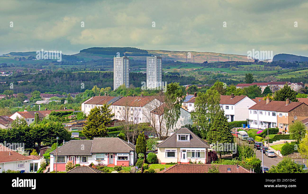 Glasgow, Scotland, UK. 6th May, 2024: UK Weather: Rain and thunder ...