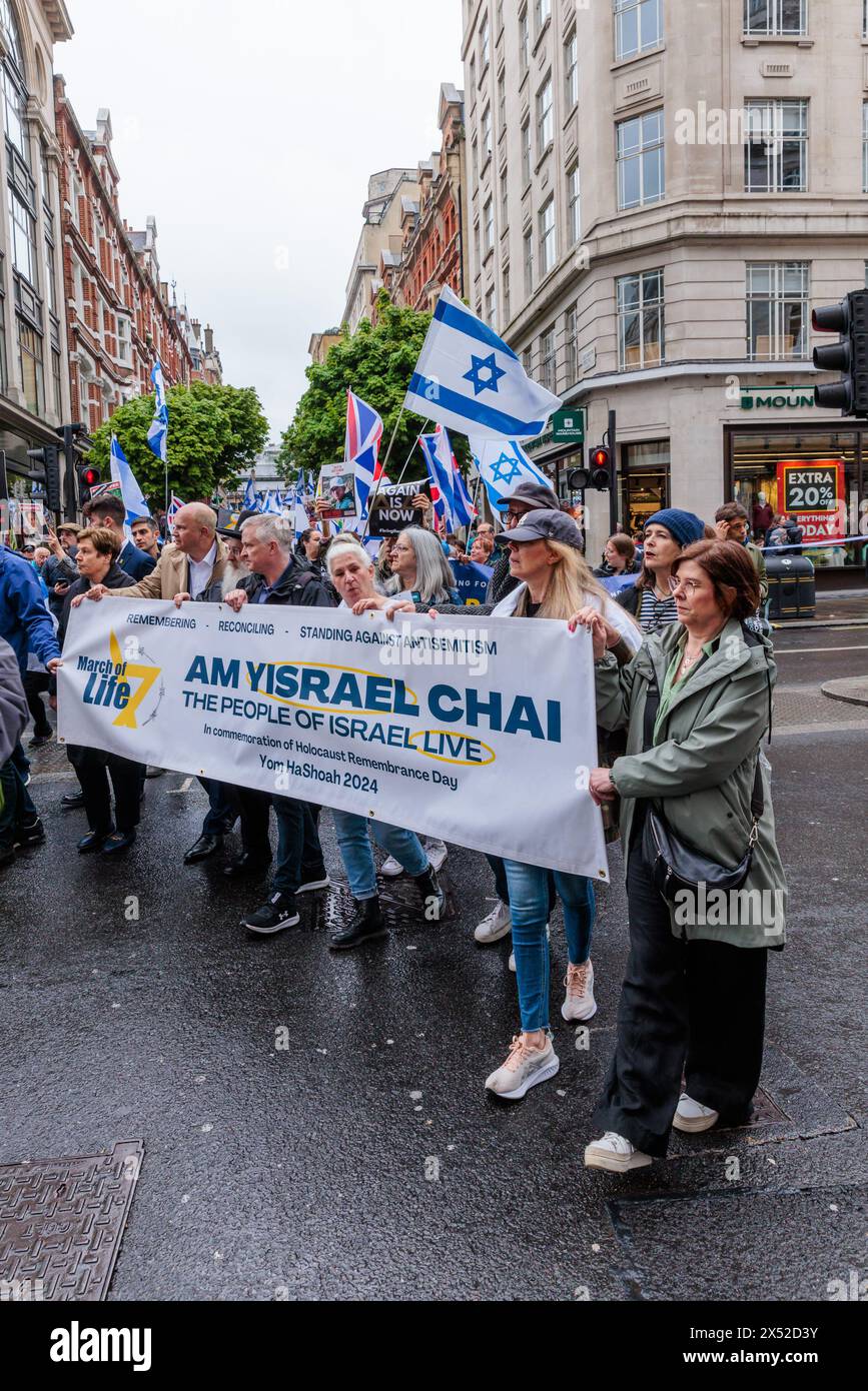 March for Life, London, UK. 6th May 2024. Almost 1500 people of many faiths joined the historic and first-ever March of Life, London to commemorate Yom HaShoah Holocaust Remembrance Day. Organised by the Christian Action Against Antisemitism (CAAA), unite Holocaust survivors, descendants of Nazi perpetrators, and individuals of all faiths united under a theme of “Am Israel Chai” Photo by Amanda Rose/Alamy Live News Stock Photo