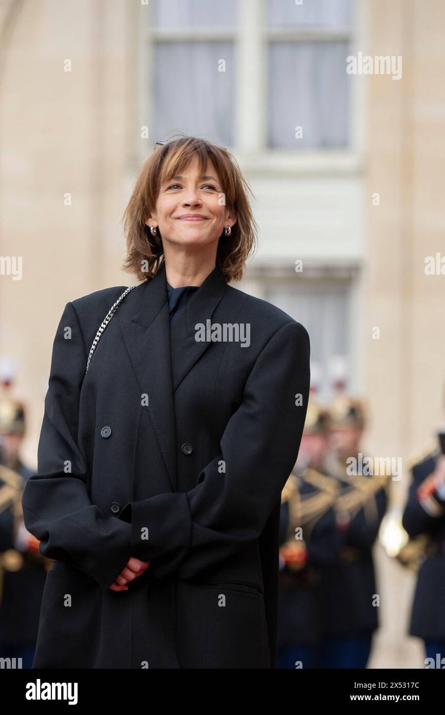 Paris, on May 6, 2024.French actress Sophie Marceau arrives to attend an  official state dinner as part of the Chinese president's two-day state  visit to France, at the Elysee Palace in Paris,, image size:866x1390