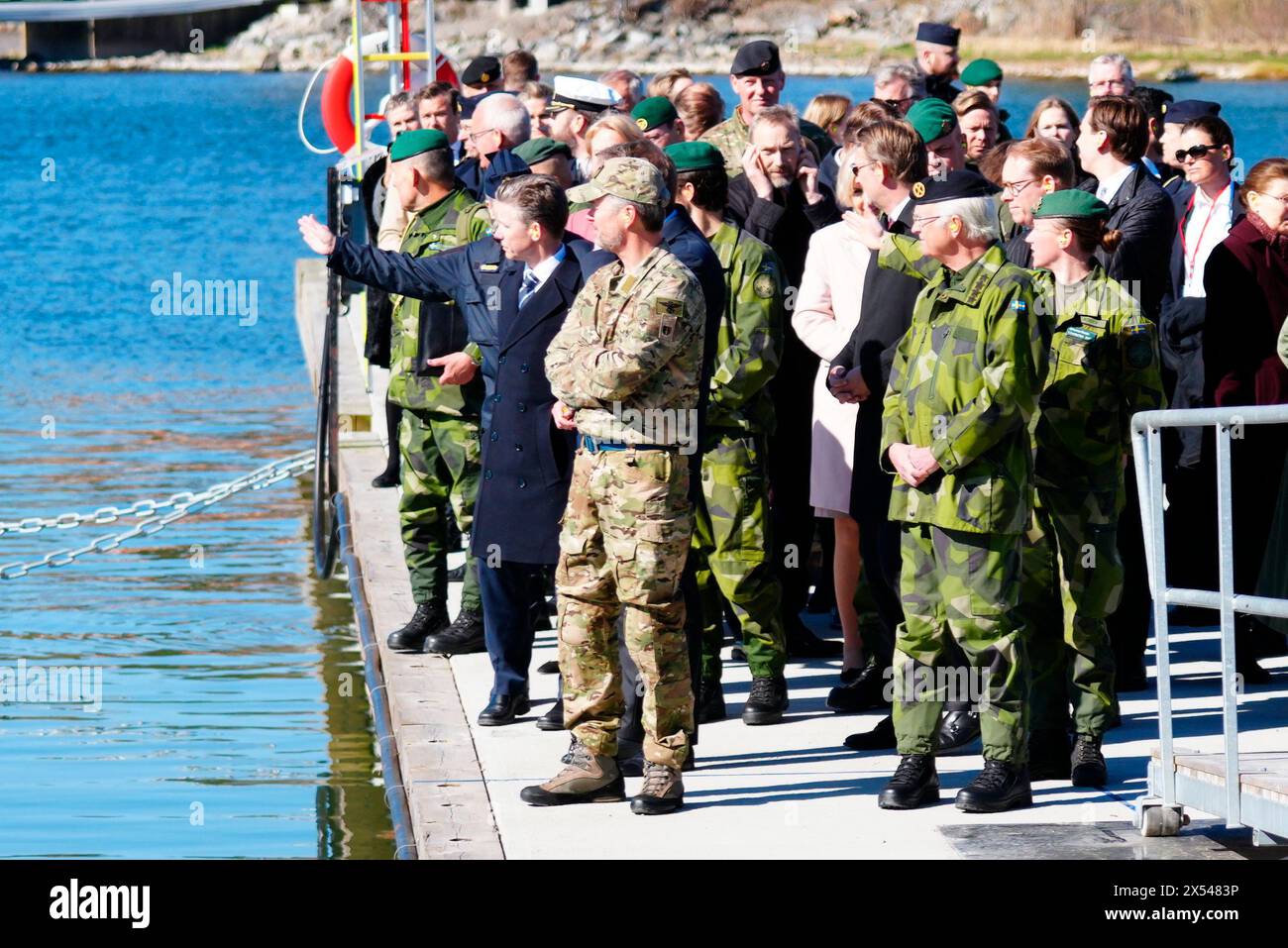 Stockholm, Sweden. 07th May, 2024. Denmarks King Frederik X, along with Swedens King Carl XVI Gustaf, visits Stockholm's amphibious regiment at the naval station Berga, Tuesday, May 7, 2024. During the visit, the king and the Swedish king are shown a Combat Boat 90 and various naval capabilities at sea. In addition, they get the opportunity to talk to Swedish attack divers. On Monday and Tuesday, the Danish royal couple will make their first state visit to Sweden. Credit: Ritzau/Alamy Live News Stock Photo