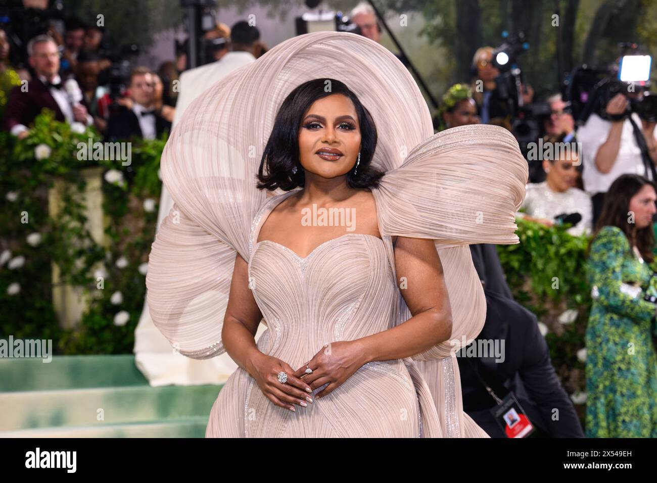 New York, USA. 6 May 2024. Mindy Kaling attending the Metropolitan
