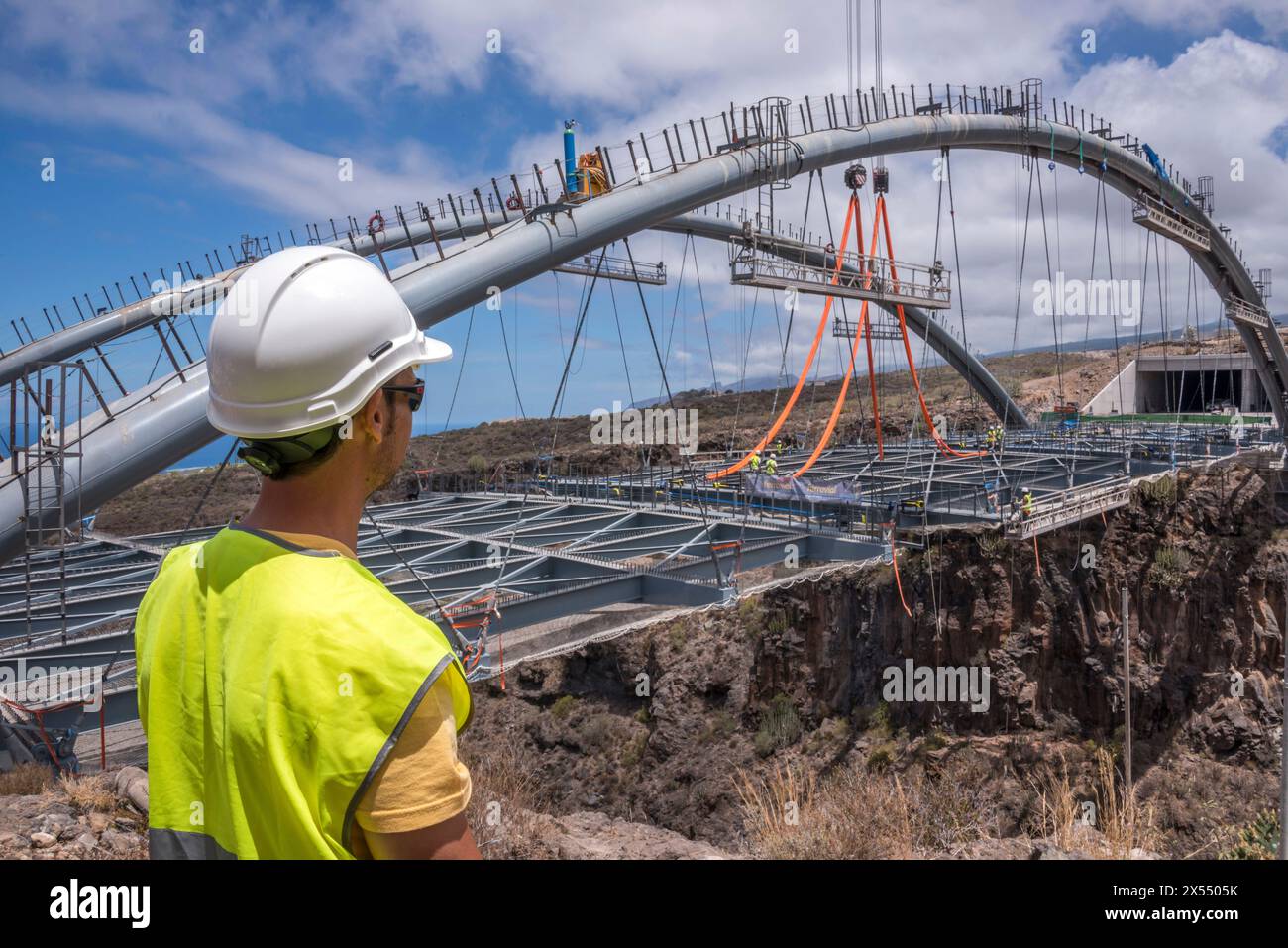 Why the Autoroute 40 Viaduct Is a Warning for Quebec’s Entire Transit System Why the Autoroute 40 Viaduct Is a Warning for Quebec’s Entire Transit System