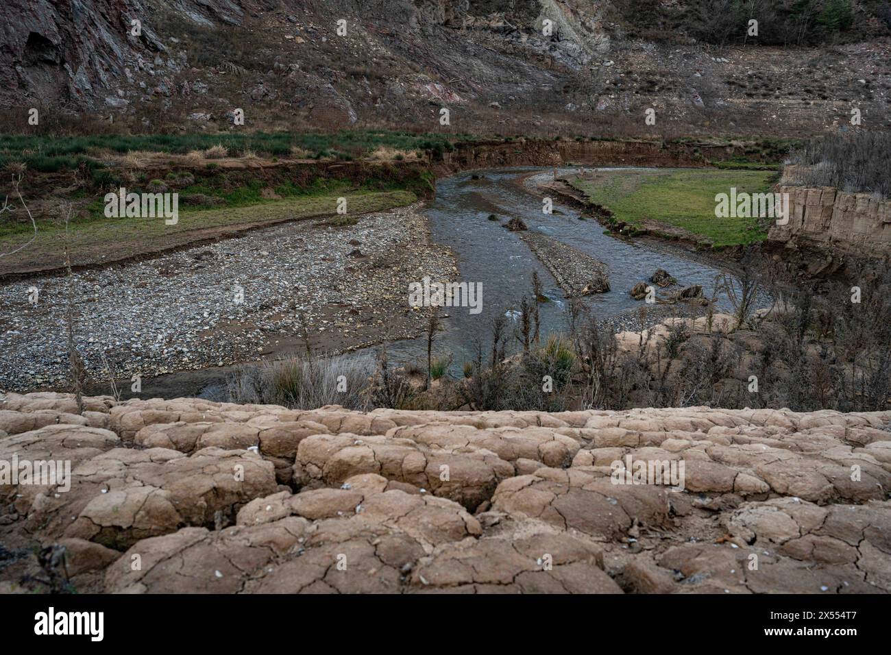 february, 01 2024 Cercs, Spain Drought  Barcelona-Baells Reservoir Drought,Llobregat river  Photo Eric Renom/LaPresse  The Baells reservoir, which is nourished by the Llobregat River, is under minimum levels the day Catalonia declares a state of emergency due to drought in the metropolitan area of Barcelona, limiting the use of water or showers in gyms. The Llobregat River, the river that feeds this reservoir, is the most industrialized river in Catalonia, as it supplies the entire industrial area around Barcelona and is therefore vital for the operation of the Catalan industry, from the car b Stock Photo