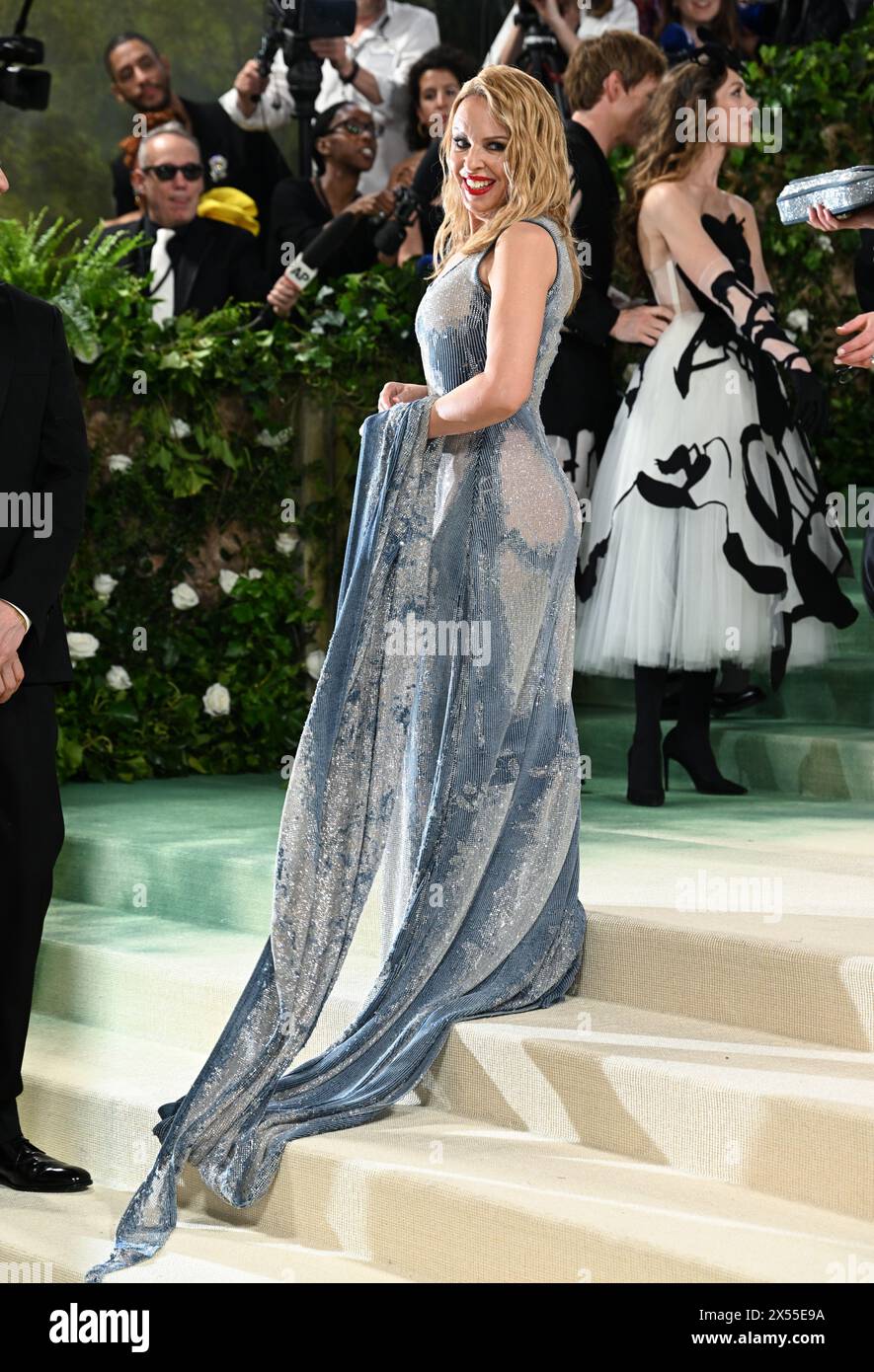 kylie minogue silver dress Kylie Minogue Wore Diesel To The 2024 Met Gala