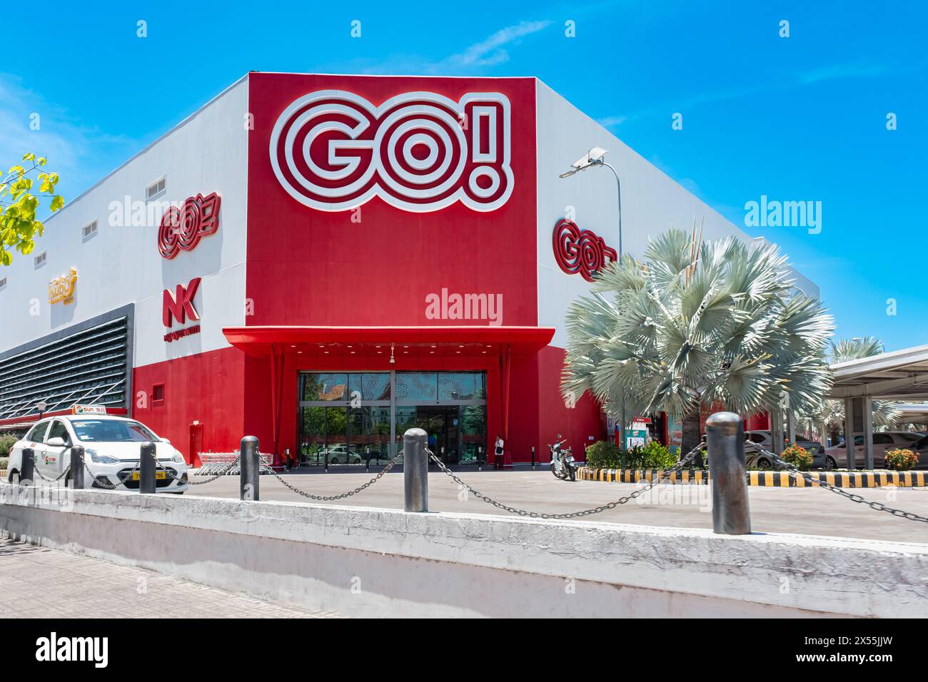 GO Big Supermarket-is flagship hypermarket and retail plaza chain in Vietnam. GO Hypermarket presents in Vietnam for over 2 years and is a highly pote Stock Photo
