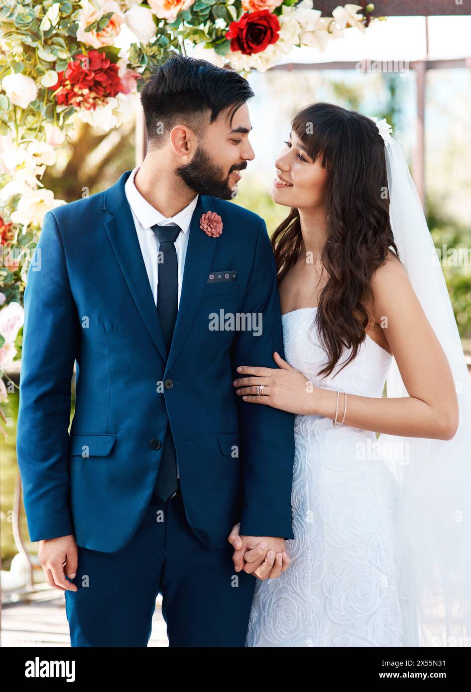 Couple holding hands on wedding hi-res stock photography and images - Page  12 - Alamy