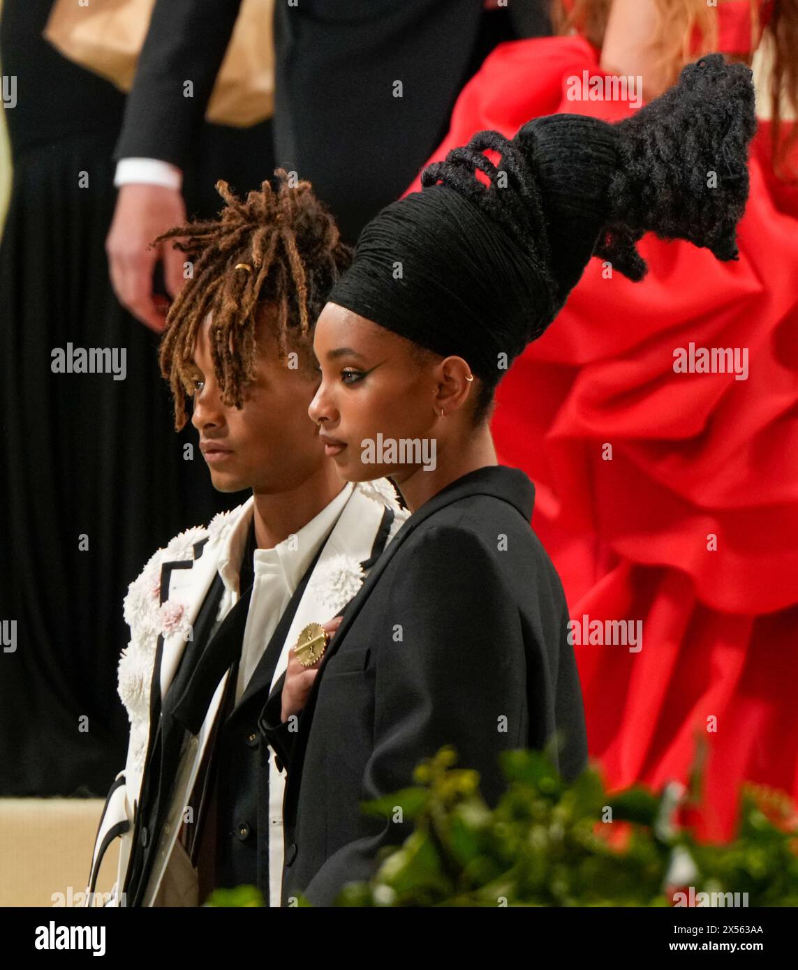 New York, United States. 06th May, 2024. 5/6/24, New York, New York, United States Jaden Smith, Willlow Smith on the red carpet during The 2024 Met Gala, Sleeping Beauties: Reawakening Fashion, held at the Metropolitan Museum of Art in New York City, New York, USA, Monday May 6, 2024. Credit: Jennifer Graylock/Alamy Live News Stock Photo