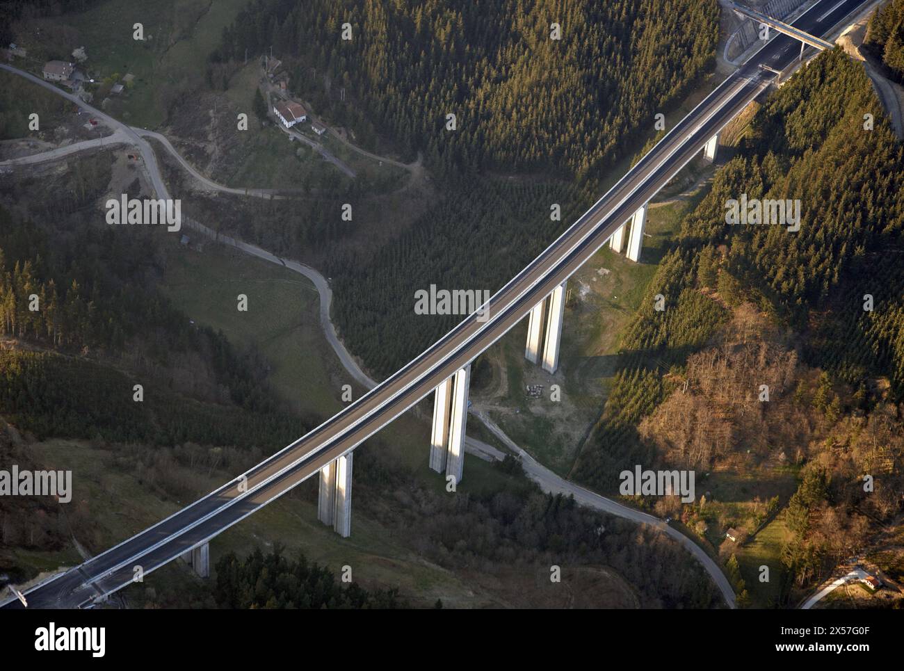 Autopista del Norte (Eibar-Vitoria), Mazmela, Eskoriatza, Guipuzcoa, Basque Country, Spain Stock Photo