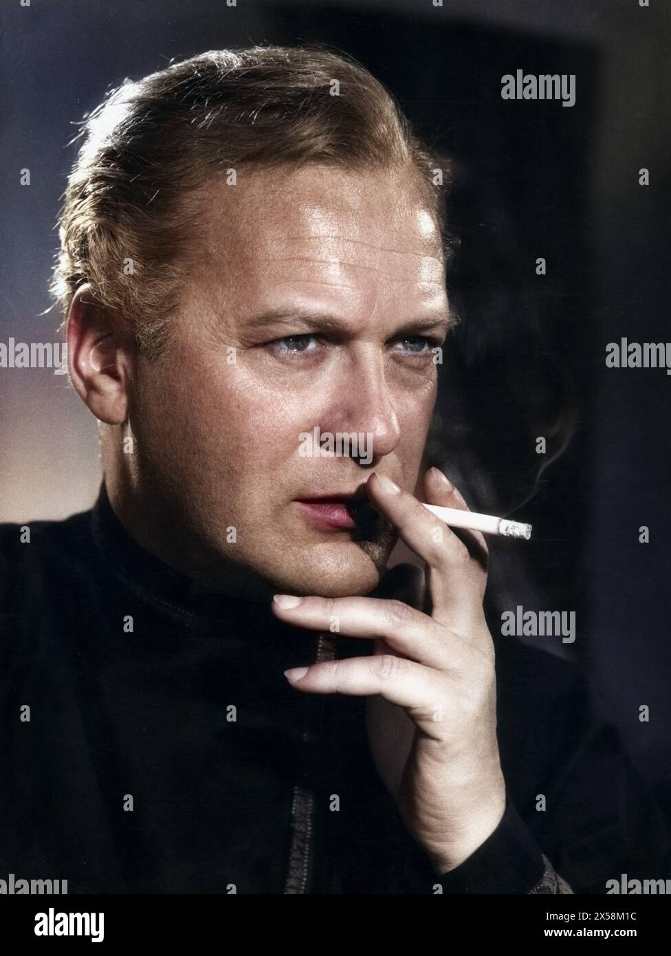 Juergens, Curd, 13.12.1915 - 18.6.1982, German actor, portrait, smoking cigarette, 1950s, ADDITIONAL-RIGHTS-CLEARANCE-INFO-NOT-AVAILABLE Stock Photo
