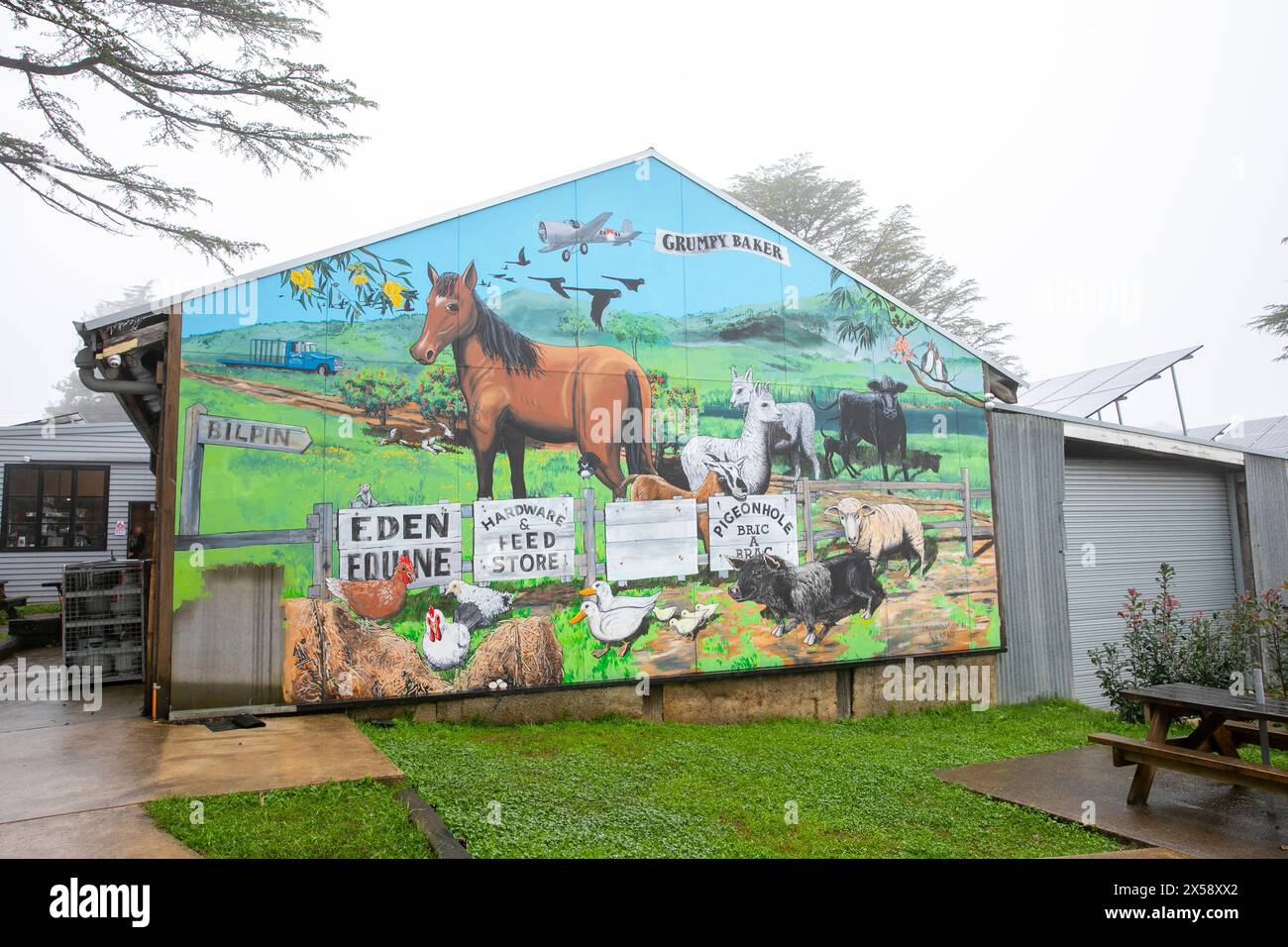 Coffee shop mural hi-res stock photography and images - Alamy