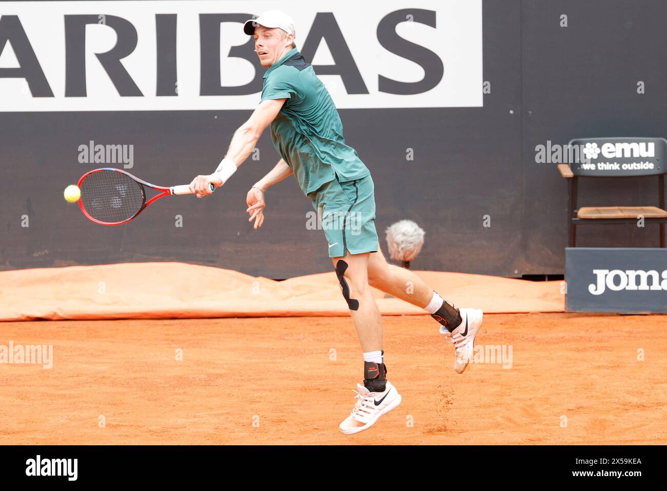 Rome, Lazio, Italy. 8th May, 2024. Denis Shapovalov (CAN) is playing during the first round match Luciano Darderi (ITA) against on day three of the Internazionali BNL D'Italia 2024 at Foro Italico on May 08, 2024 in Rome, Italy. (Credit Image: © Ciro De Luca/ZUMA Press Wire) EDITORIAL USAGE ONLY! Not for Commercial USAGE! Stock Photo