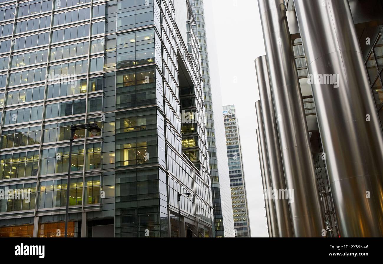 Office buildings in Canary Wharf, London. England, UK Stock Photo - Alamy