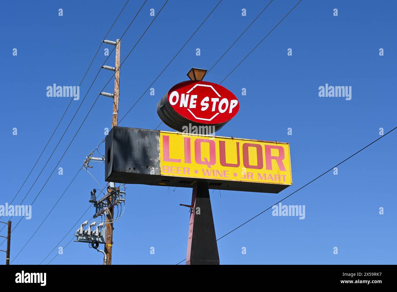 LA HABRA, CALIFORNIA, 28 APR 2024 The One Stop Liquor sign on Whittier