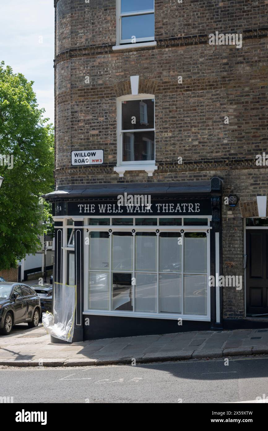 Hampstead theatre hi-res stock photography and images - Alamy