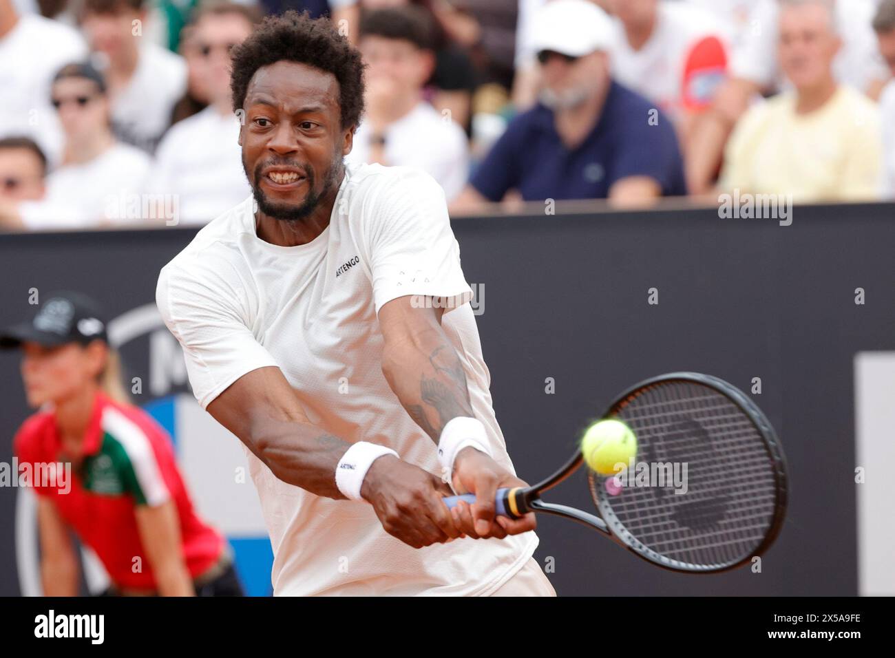 Rome, Lazio, Italy. 8th May, 2024. Gael Monfils (FRA) is playing during the first round match against Thiago Monteiro (BRA) on day three of the Internazionali BNL D'Italia 2024 at Foro Italico on May 08, 2024 in Rome, Italy. (Credit Image: © Ciro De Luca/ZUMA Press Wire) EDITORIAL USAGE ONLY! Not for Commercial USAGE! Stock Photo