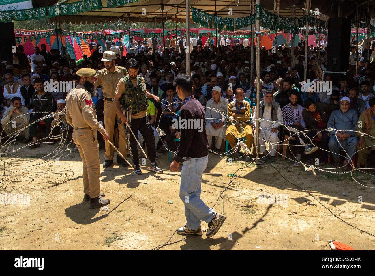 Waheed Sab Dha Budgam, India. 08th May, 2024. Supporters of the Jammu and Kashmir ...