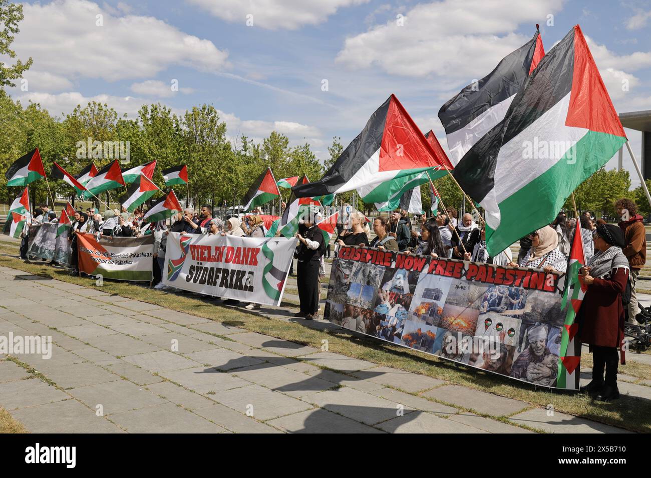 Deutschland, Berlin, Pro-Palästina Demonstration vor dem Kanzleramt